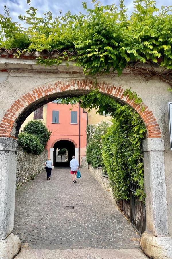 Borgo Dei Sogni Leilighet San Felice del Benaco Eksteriør bilde